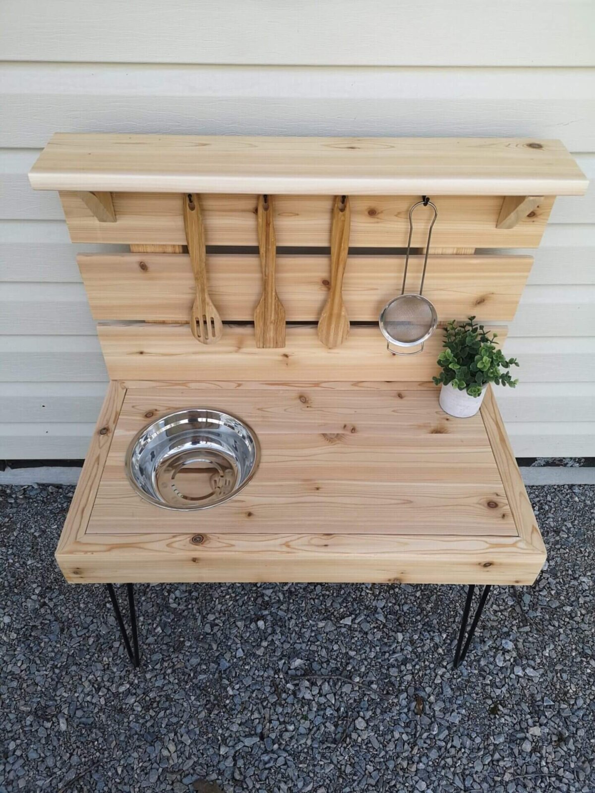 Mini Mud Kitchen