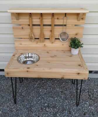 Mini Mud Kitchen